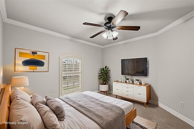 Building Photo - 365 Green Park Dr