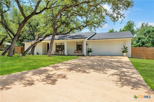 Building Photo - 513 Santa Clara Rd