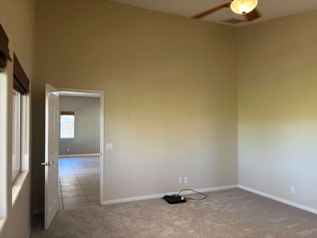 Building Photo - 45218 Coeur Dalene Dr