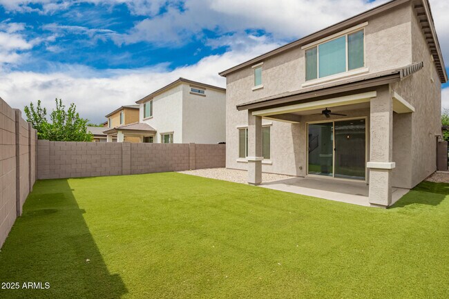 Building Photo - 5427 S Canyon Rim