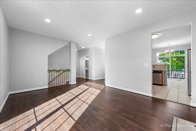 Building Photo - 1128 Bartholdi Ct