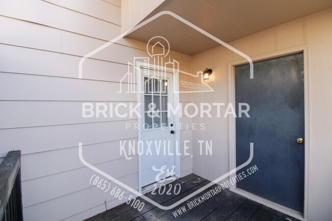 Building Photo - 2105 Belle Terra Rd