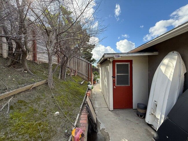 Building Photo - Cozy Ranch Style Home in Oceanside Hills