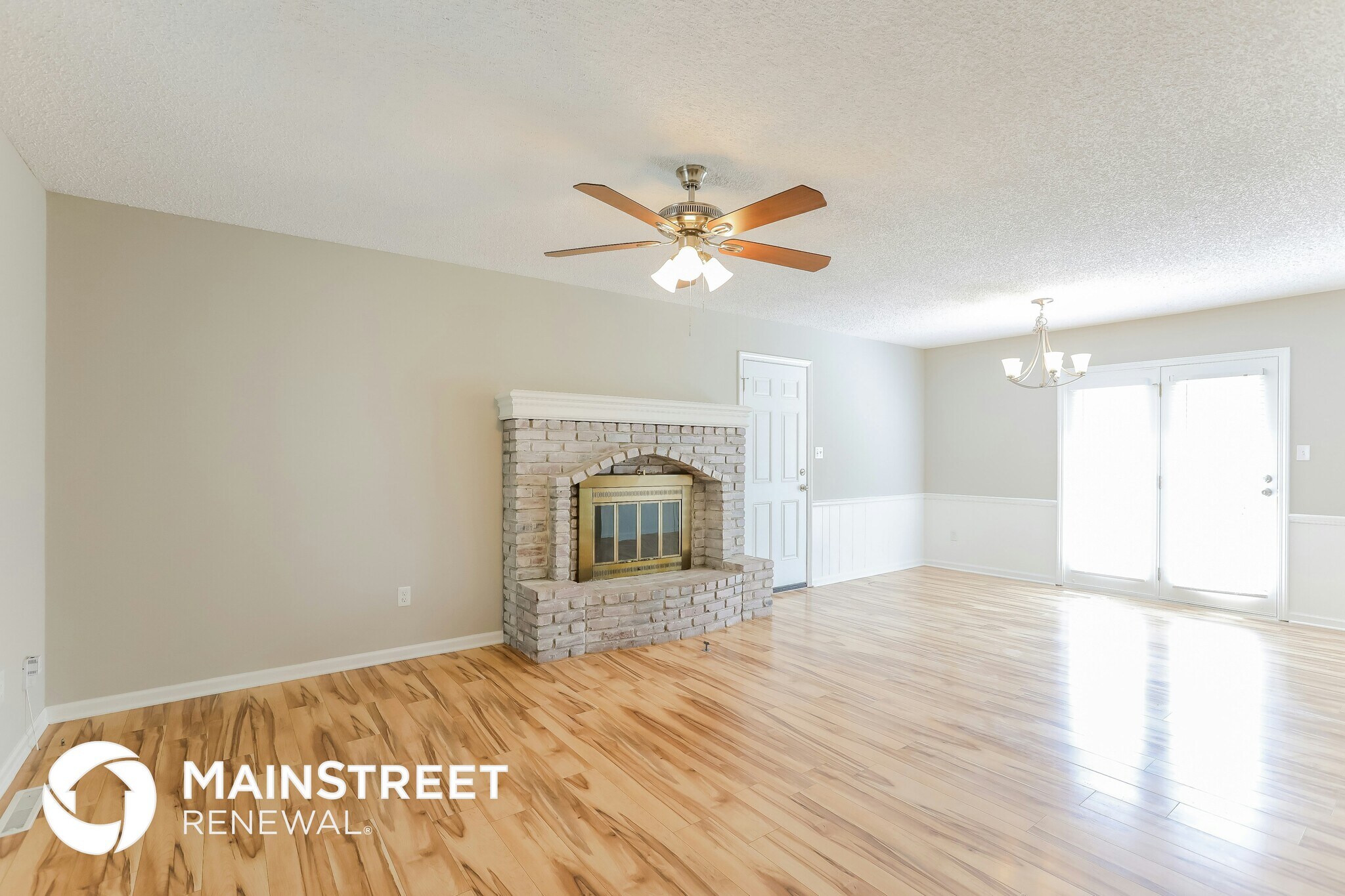 Building Photo - 1105 NE Ridgeview Dr