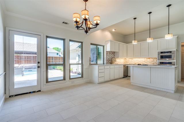 Building Photo - 2100 Brugge Ct