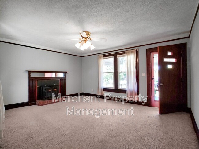 Building Photo - 311 Mc Dowell St