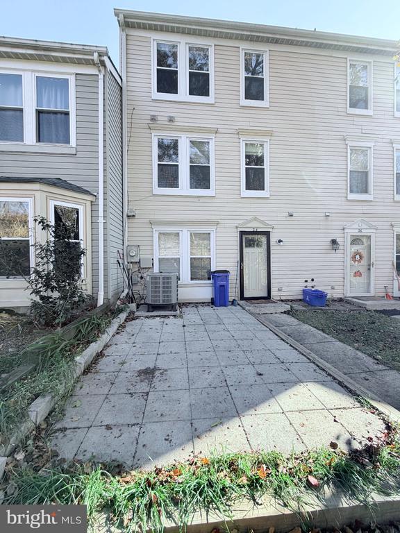 Primary Photo - 24 Wilcox Ct