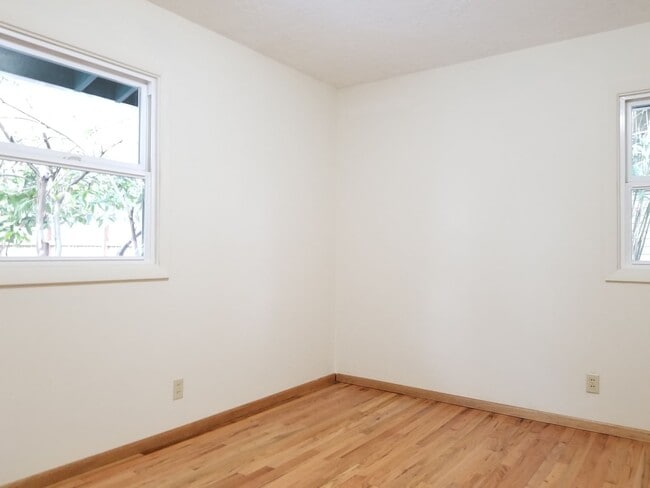 Building Photo - Cedar Hills Home on Large Lot with Fenced Backyard!!!