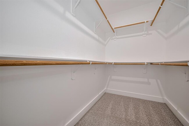 Building Photo - 7546 Charlie St