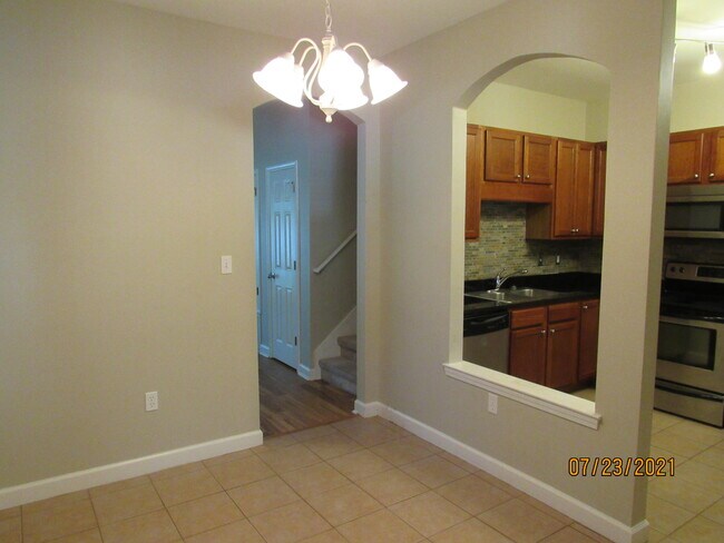 Building Photo - 22 Trevor Dr