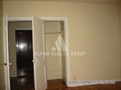 Building Photo - 58 Queensberry St