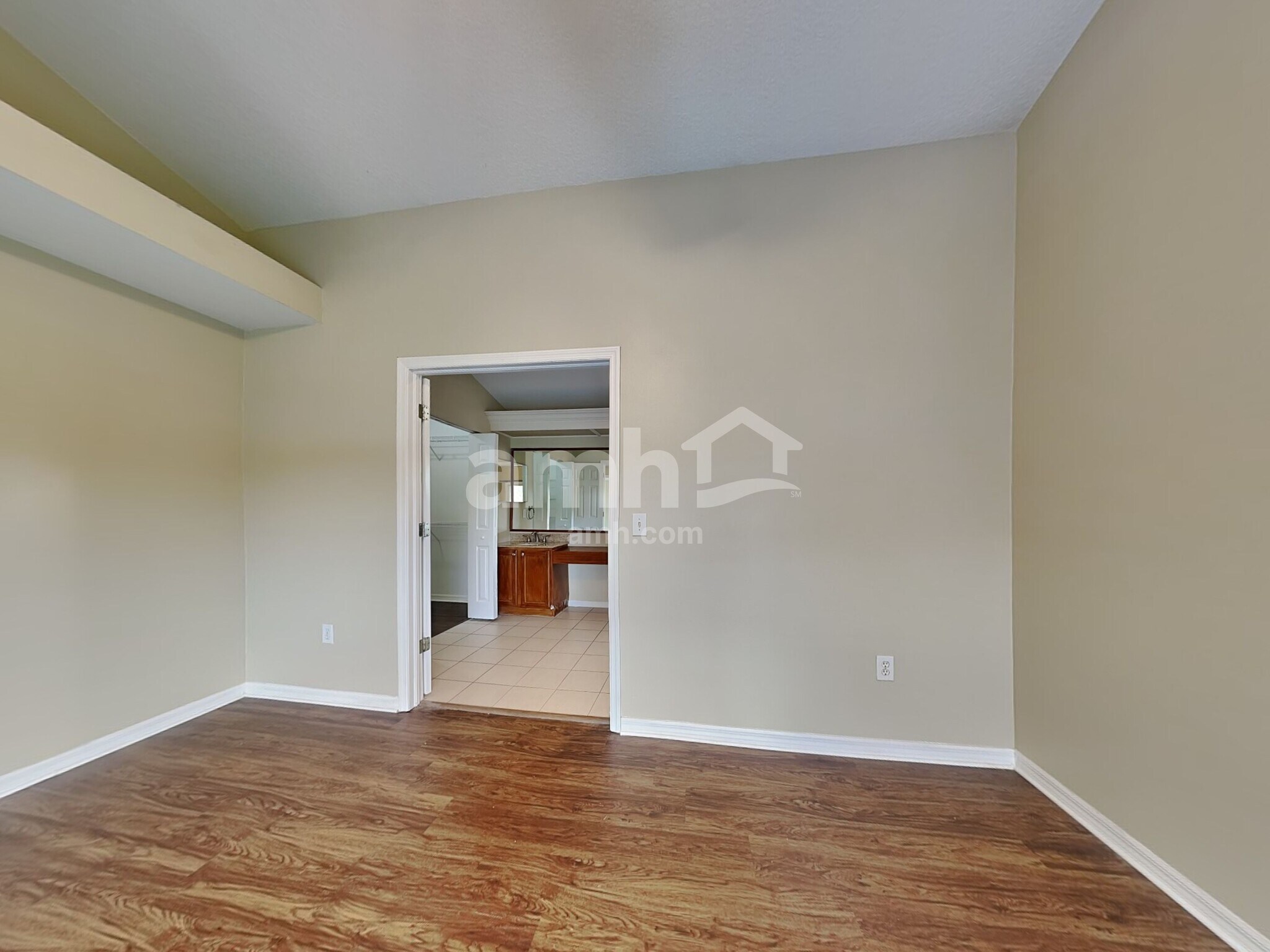 Building Photo - 27501 Sky Lake Cir