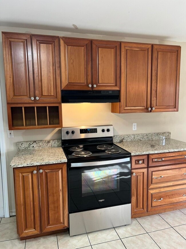 Building Photo - 601 Sherard Cir