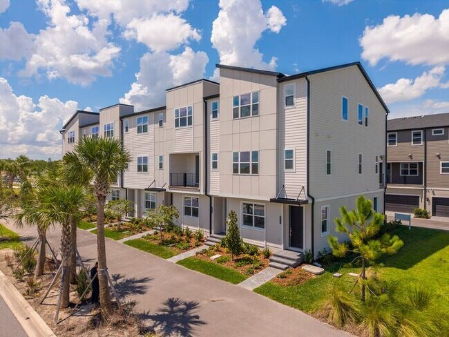 Building Photo - Modern 3-Bedroom 3.5-Bath Townhome with EV Charger, Smart Home Features, 2-Car Garage & Resort-St...