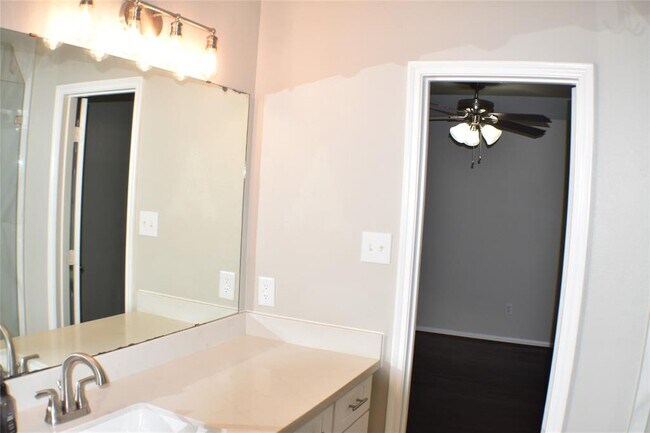 Building Photo - 21014 White Shore Ln