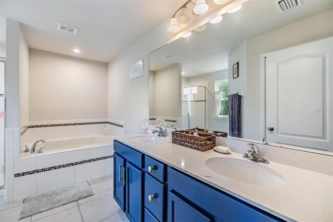 Building Photo - 2073 BRANDING IRON Way