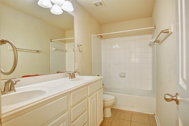 Building Photo - 1139 Glenwood Canyon Ln