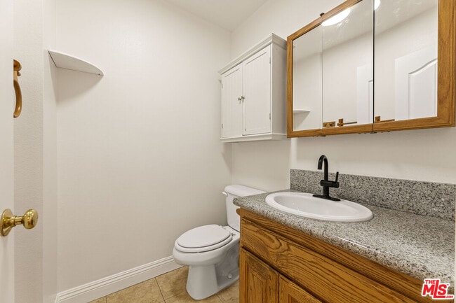 Building Photo - 11738 Valley View Ave