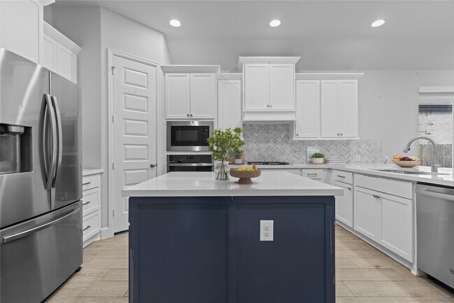 Building Photo - 17159 Sandstone St