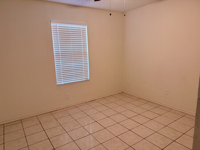 Building Photo - 7417 Fir Ave