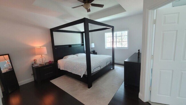 Building Photo - 2345 Spanish Wells