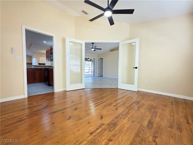 Building Photo - 1625 N Gator Cir