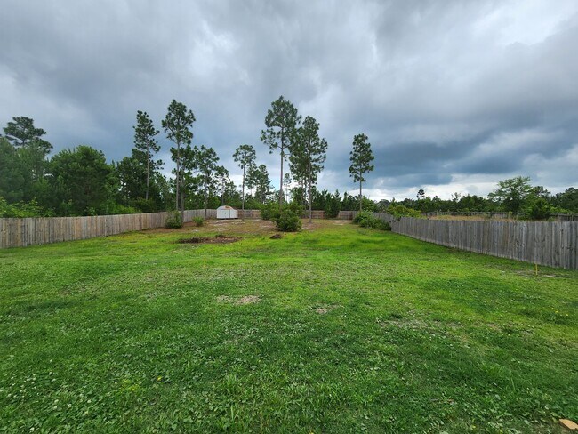 Building Photo - 208 Lockwood Ct