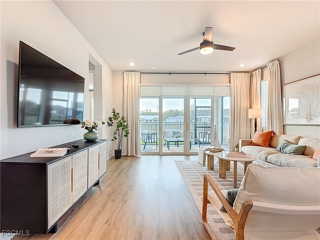 Building Photo - 8735 Catamaran Dr