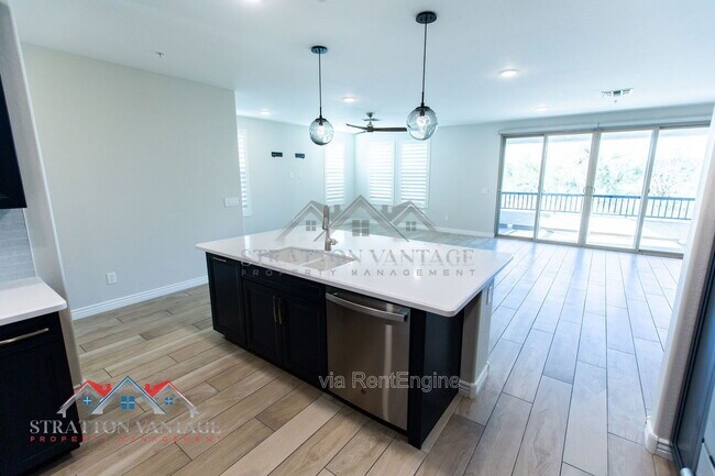 Building Photo - 5100 E Rancho Paloma Dr