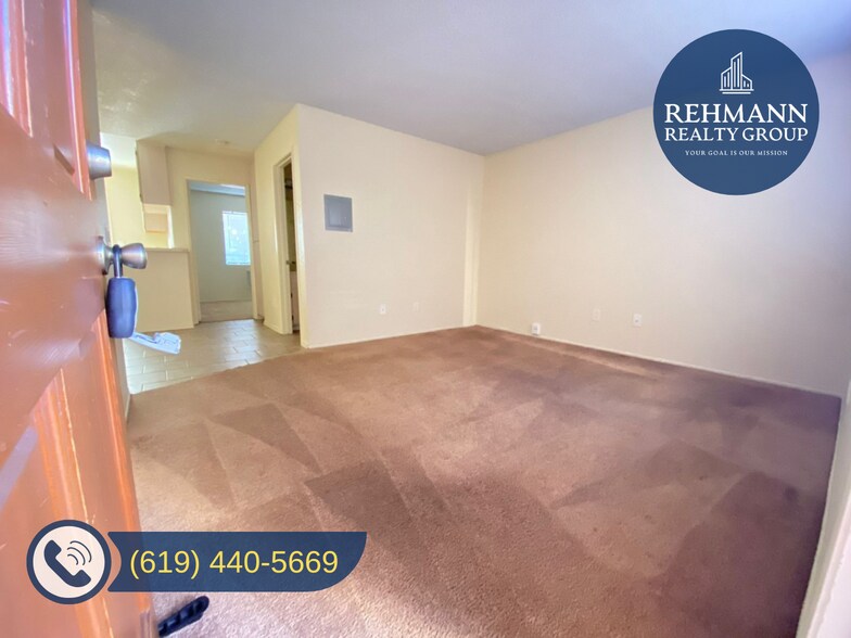 Building Photo - 4177 Iowa St