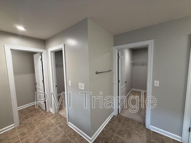 Building Photo - 2932 Murray Rdg Trl