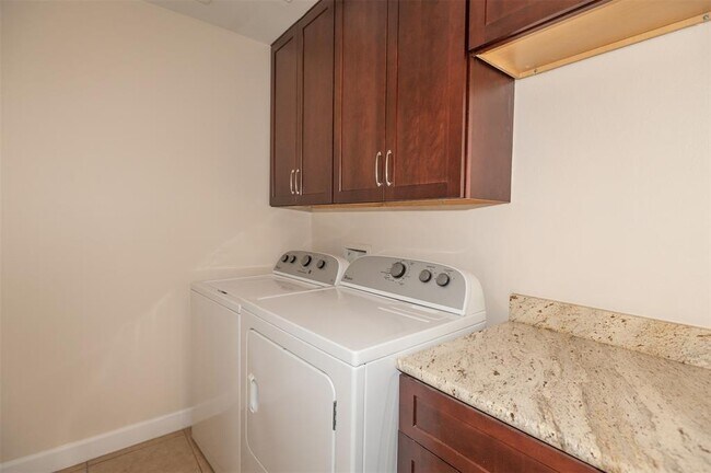 Building Photo - 1514 Betty Jo Dr