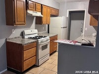 Building Photo - 5308 S Pleasant Valley Rd