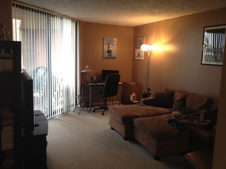 Building Photo - 115 S 1100 E