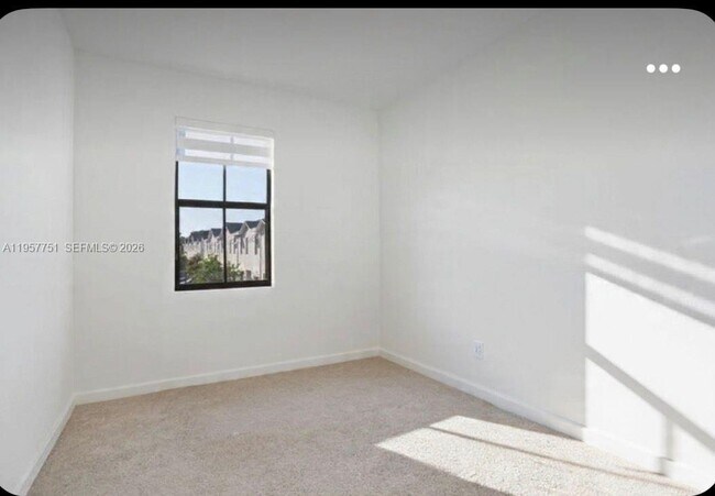 Building Photo - 816 NW 3rd Terrace