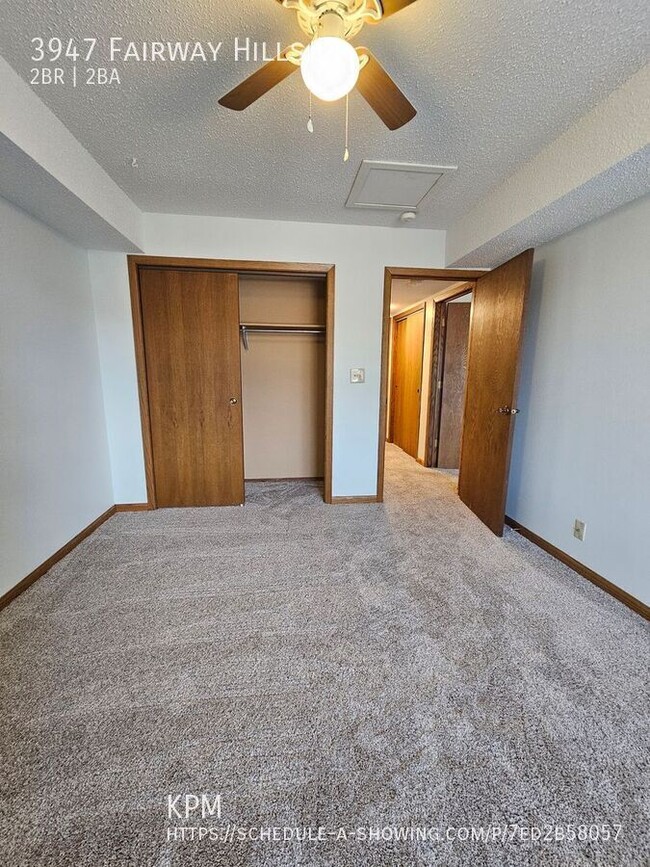 Building Photo - 2 BED | 2 BATH | CONDO | WEST | FAIRWAY HI...