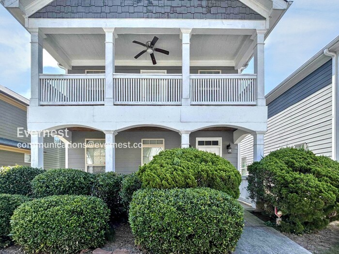 Primary Photo - 1305 Sweetbriar Cir