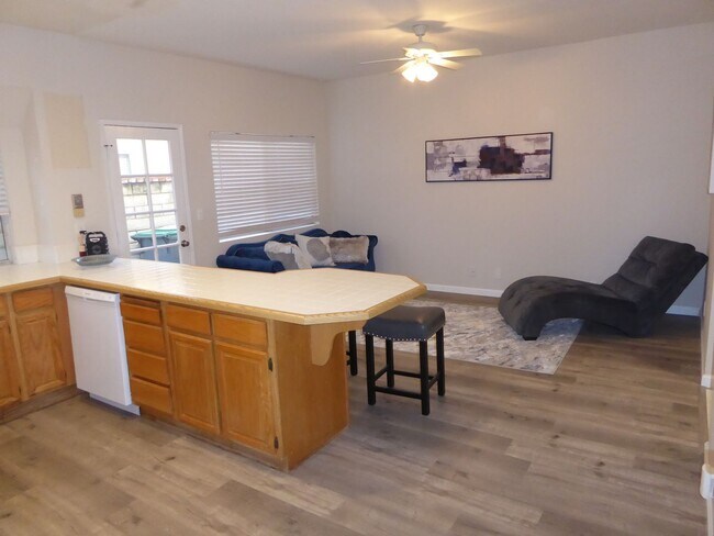 Building Photo - Mountain View Cottages Home for Rent in Sa...