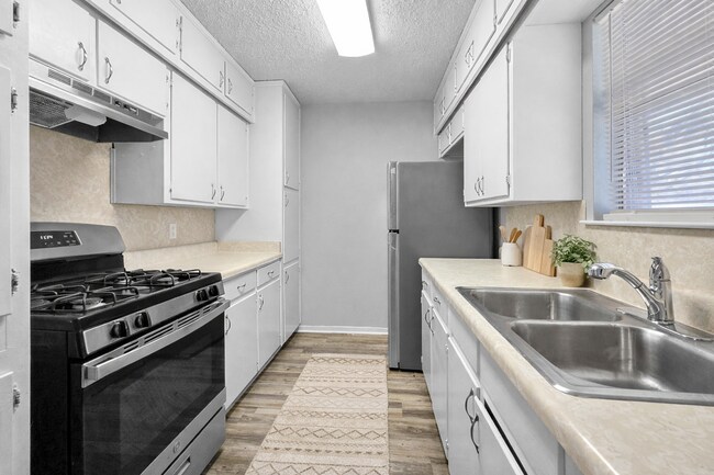 Building Photo - Charming 3-Bed, 2-Bath Home in Saginaw with Garage