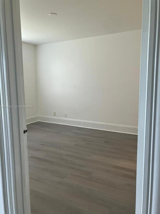 Building Photo - 2803 N Course Dr