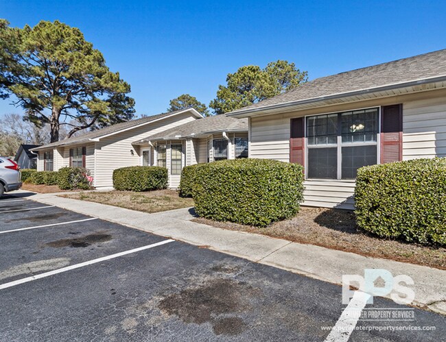 Building Photo - 107 Church St