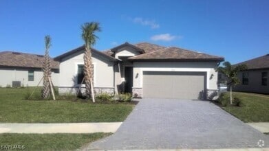 Building Photo - 13818 Hunter Oak Dr