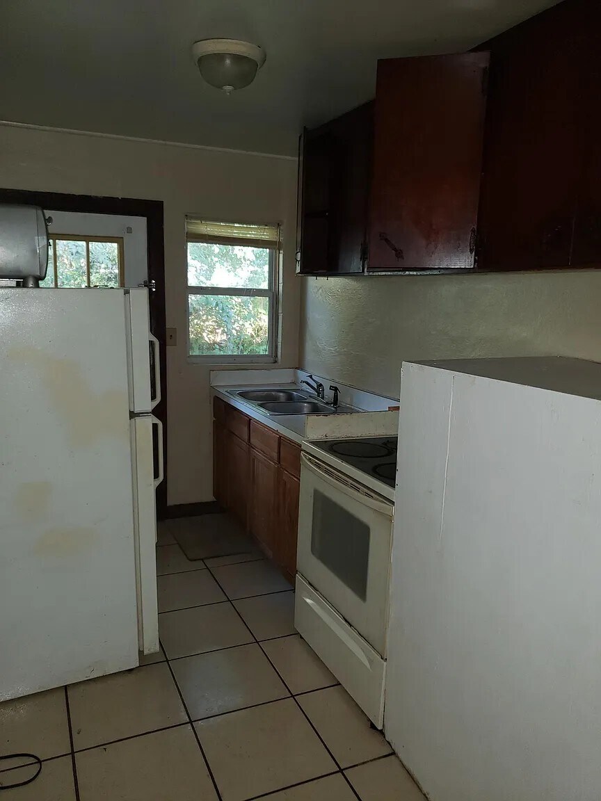 Building Photo - 723 Efferson St