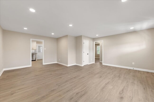 Building Photo - 4700 Walden Ct