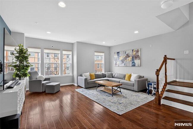 Building Photo - 56 Wesmont Drive