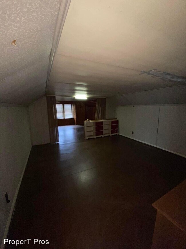 Building Photo - 4 br, 3 bath House - 802 West Franklin Street