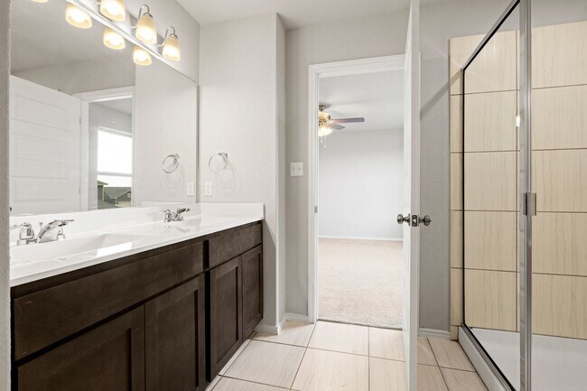 Building Photo - 2 Weeks Free Move-In Special! Like-New 3BR Home w/ Game Room, Quartz Kitchen & Large Backyard