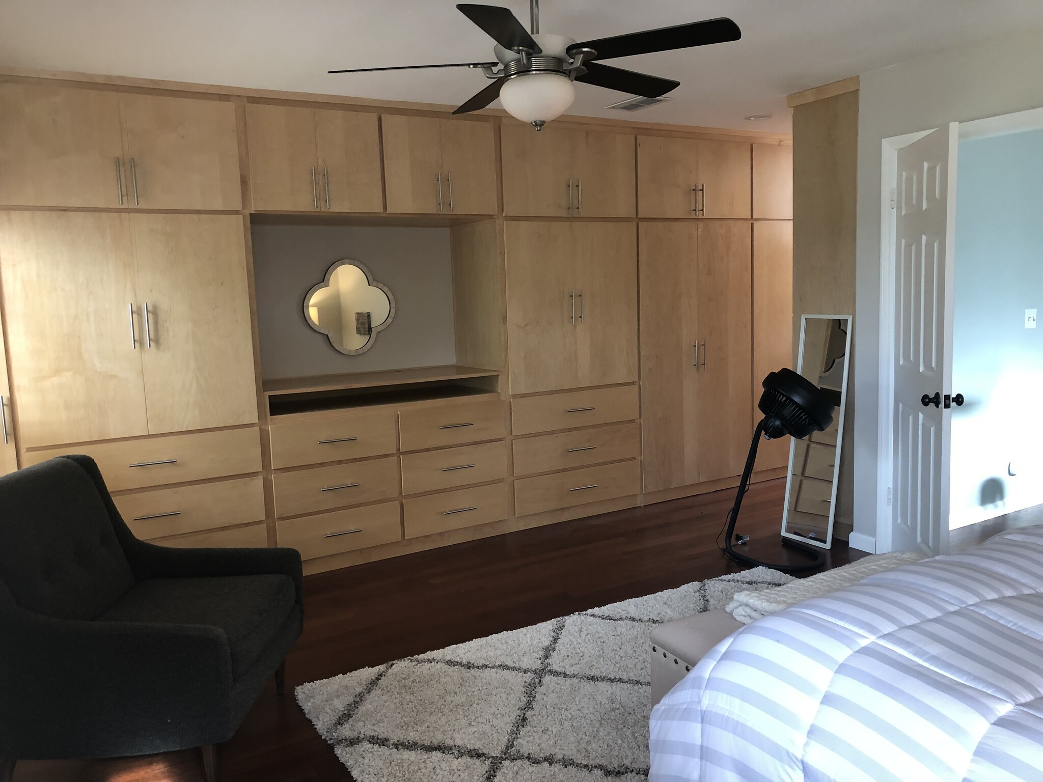 Master bedroom - 747 H Ave