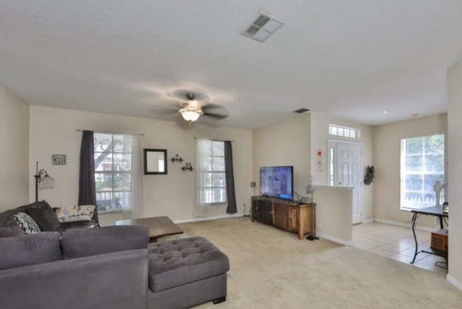 Building Photo - 16221 Bridgewalk Dr