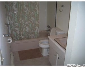 Example of restroom - 101-123 Polk St